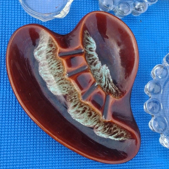 Ashtray Lot - Picture 2 of 4